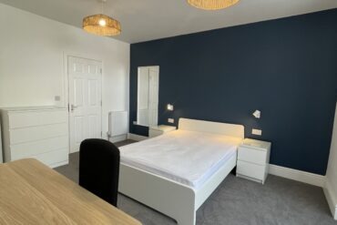 Flat 1 12 Beresford Avenue, Luxury Student Flat Hull, Castle Homes